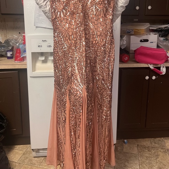 Prom Dress! - Picture 2 of 4
